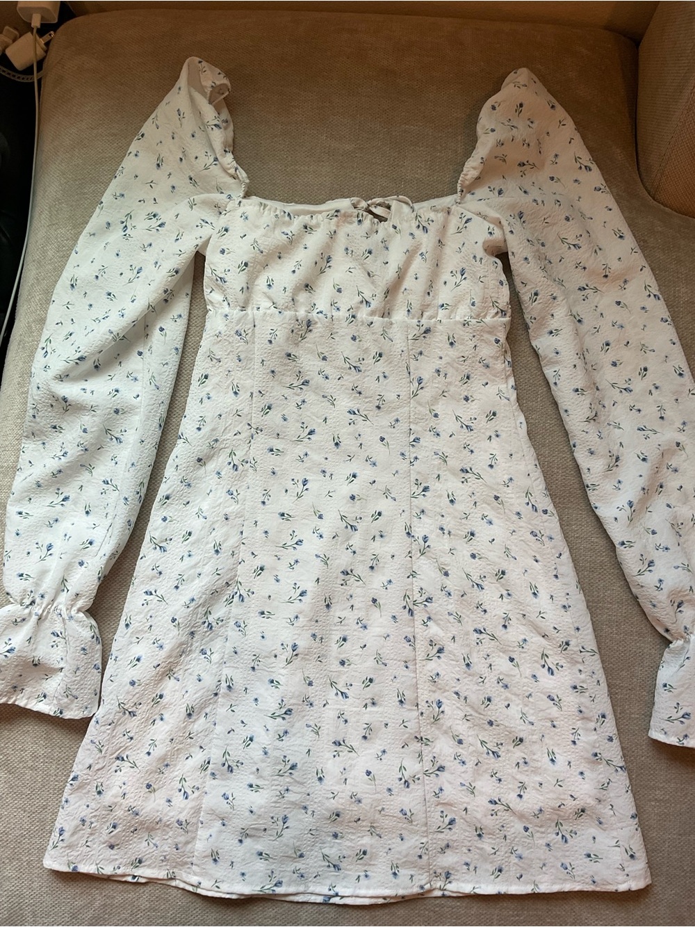 H&M Divided White with Blue Floral Square-Neck Mini Dress - Picture 6 of 14
